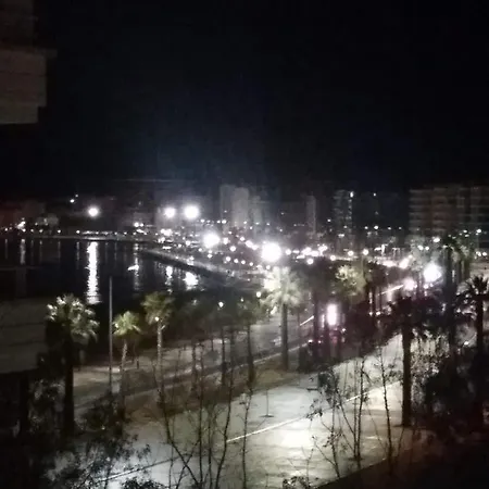 Apartment Seaview At Location *